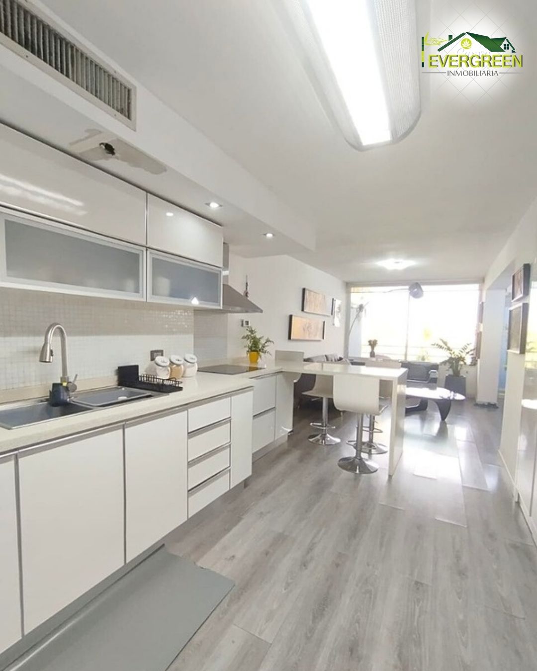Apartamento en venta a Resd. Plaza Marina - Lecheria
