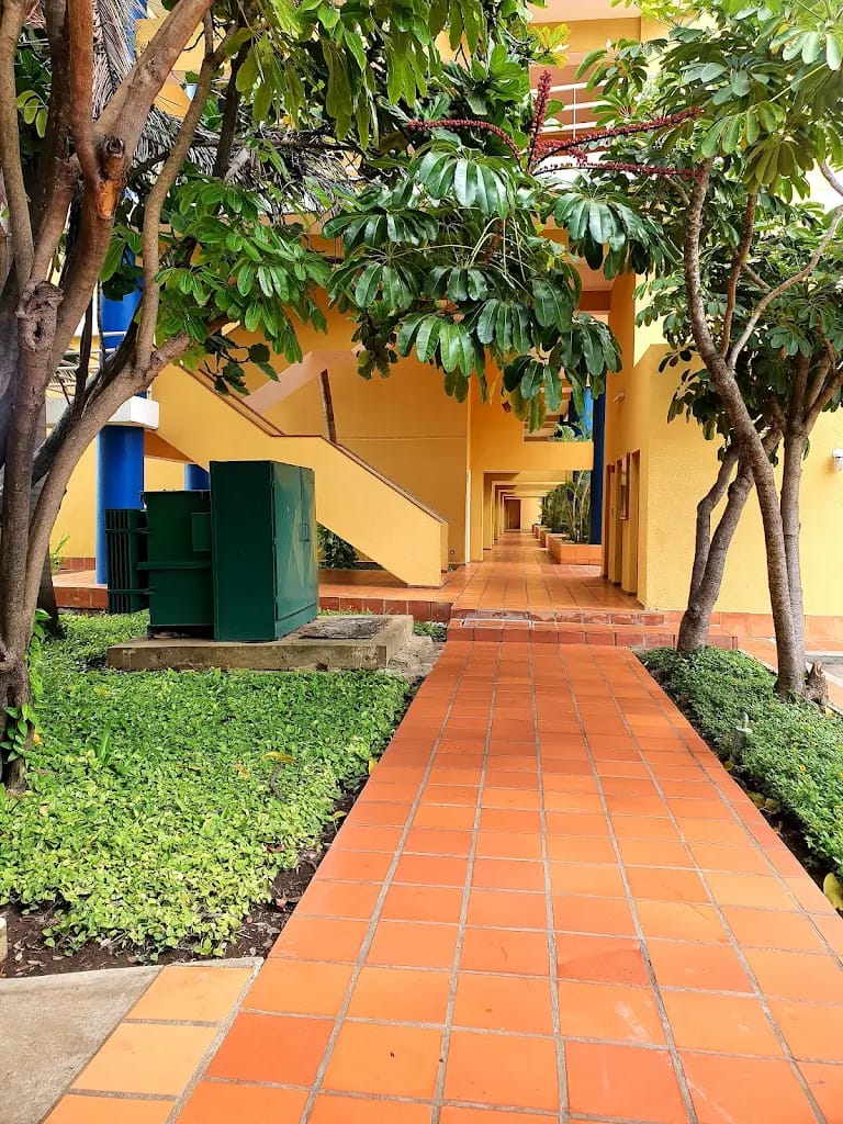 Apartamento en venta Lecheria con vista a los canales navegables - Conjunto Residencial Punta Marina